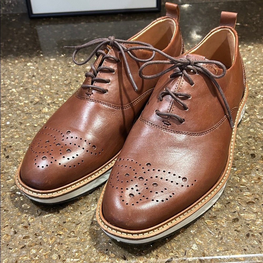New Men’s Ecco Brown Leather Men's Dress Shoes